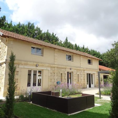 Villa Entiere Du Chateau Lacroix De Civrac 3 Ch, 3 Sdb, Piscine Xxl,Sauna, 4 Etoiles,7 Pers Eksteriør bilde