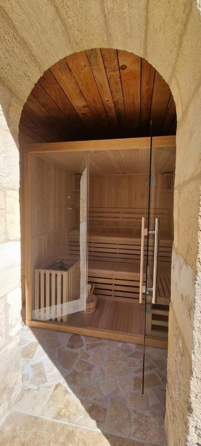 Villa Entiere Du Chateau Lacroix De Civrac 3 Ch, 3 Sdb, Piscine Xxl,Sauna, 4 Etoiles,7 Pers Eksteriør bilde